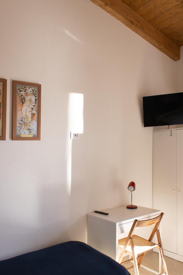 Domek Villa A 100Mt Dalla Spiaggia カポテッラ エクステリア 写真